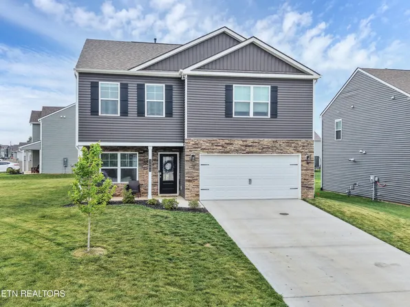 1404 Three Horses Ln, Maryville, TN 37803