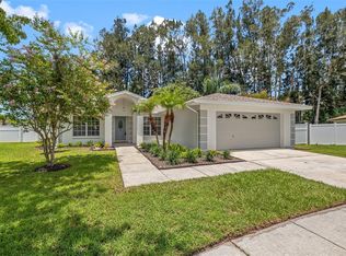 1949 Cloverdale Ct, Lutz, FL 33549