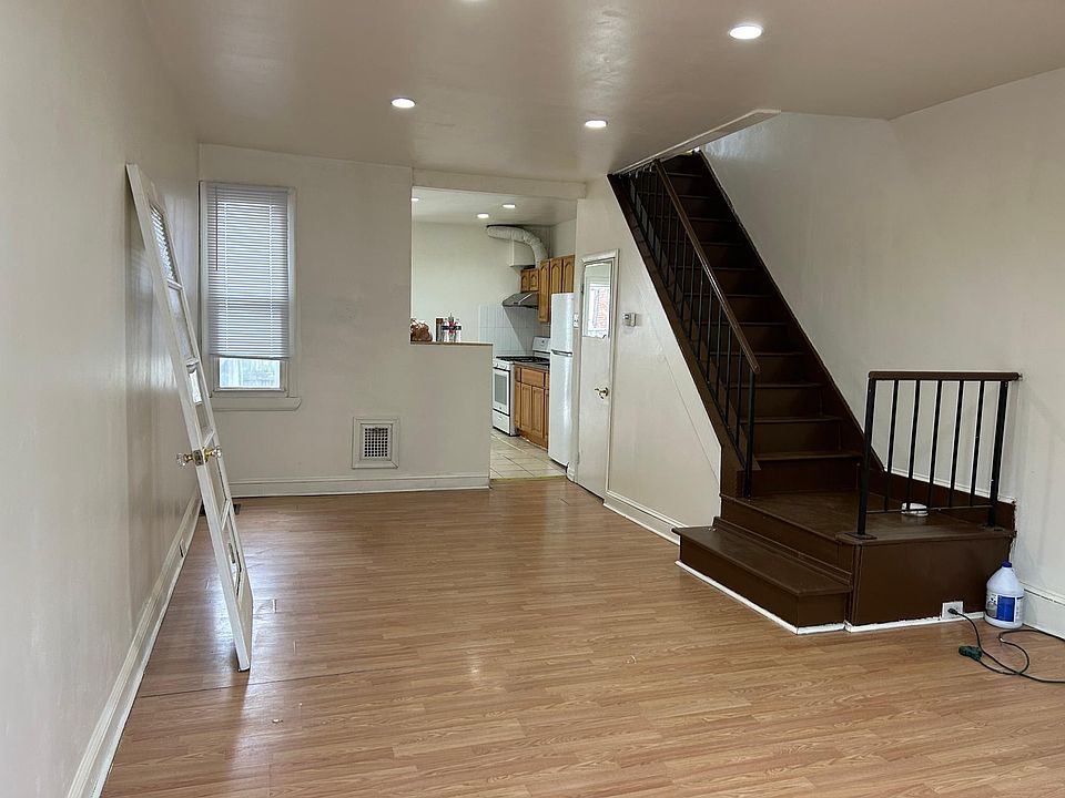1st image of 2614 S Sheridan St