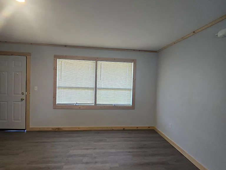 881 S Otsego Ave — Photo 6
