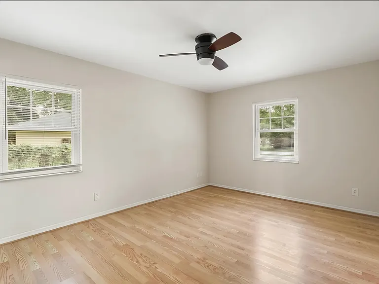 4465 NE 34th Ct — Photo 14