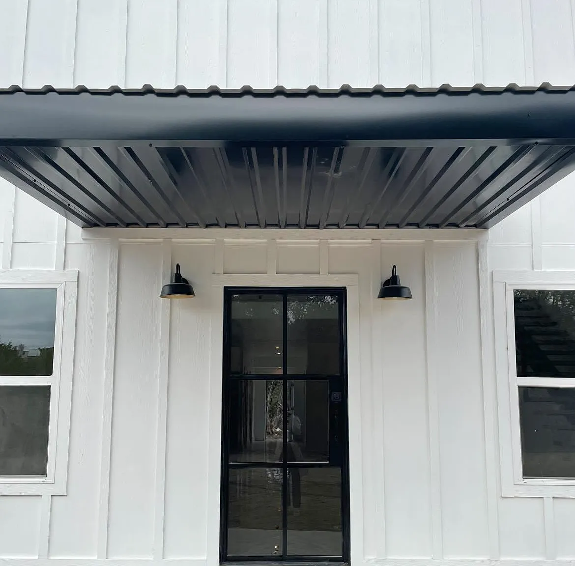 31 Heathrow Ln — Photo 2