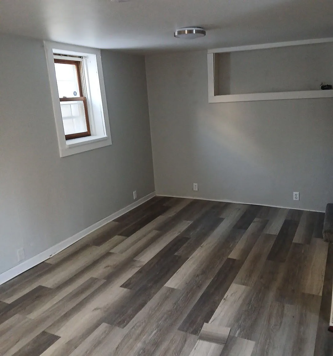 2434 South 9th Place - Back House — Photo 4