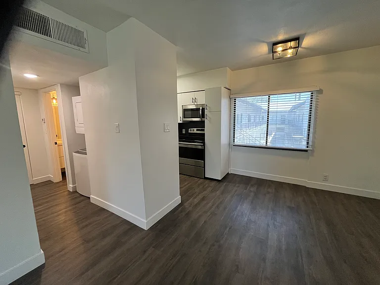 Lofts on 3rd — Photo 11