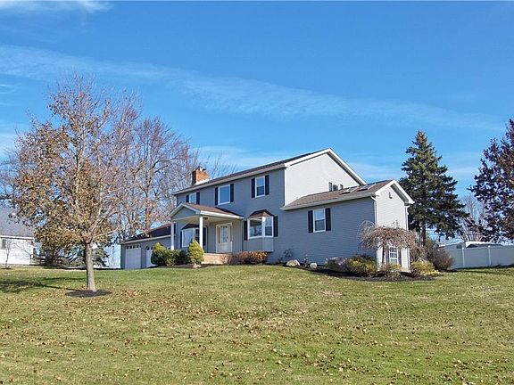 2nd image of 5070 Geneva Dr