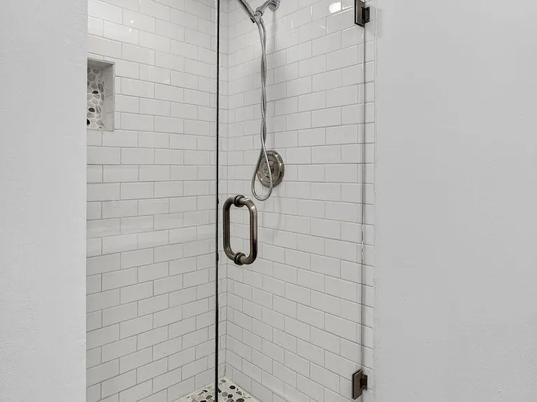 246 Charter Way — Photo 14