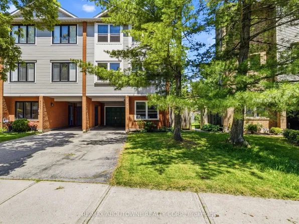 2355 Strawfield Ct, Oakville, ON L6H 6C1