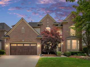 49316 Saint Nicholas, Utica, MI