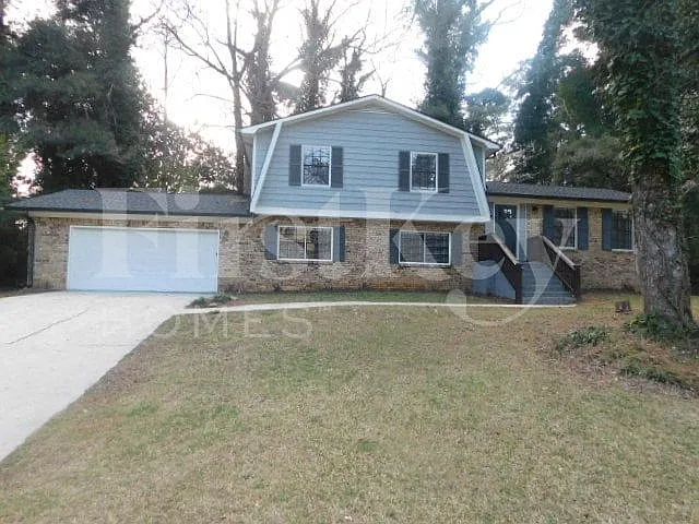 455 Chanterelle Dr