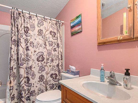 4th image of 4834 Lansing Ave