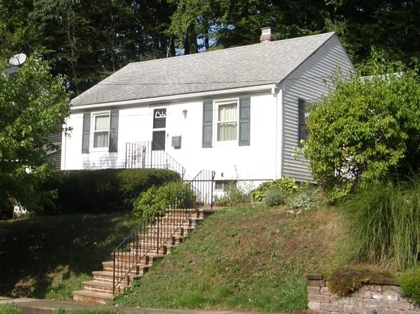 133 Deforest St, Roslindale, MA 02131
