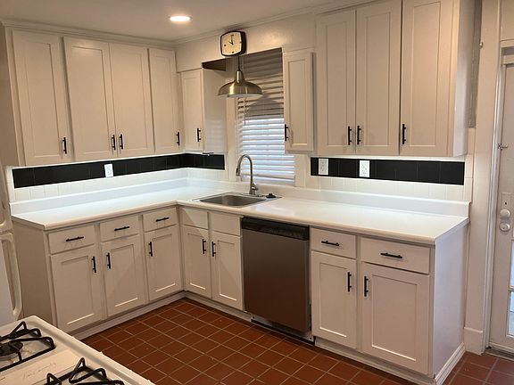 5th image of 4710 Fairmount Ave #1