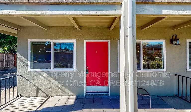 555 Dexter St #I — Photo 8