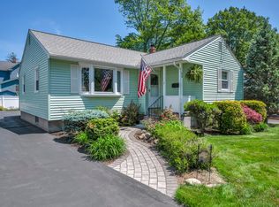26 Vivian St, Newington, CT 06111