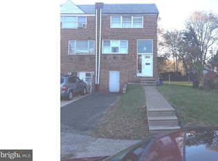 12124 Sweet Briar Rd, Philadelphia, PA 19154