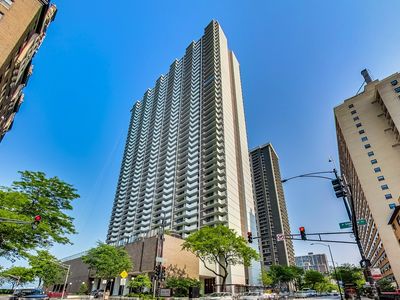 6033 N Sheridan Rd APT 11L, Chicago, IL, 60660