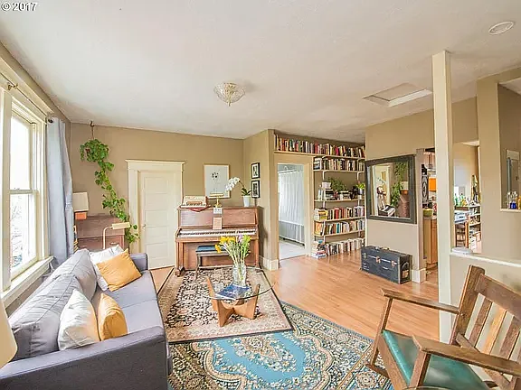 2816 NE Rodney Ave — Photo 3