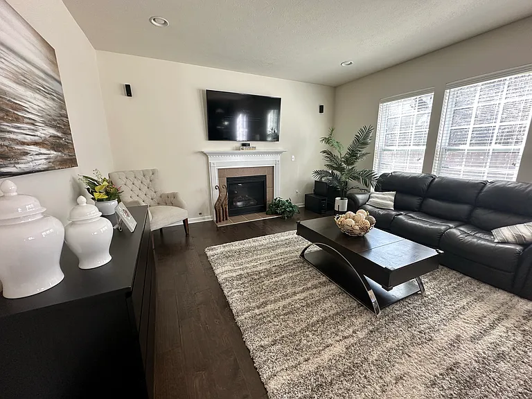 716 Yorkshire Dr — Photo 14