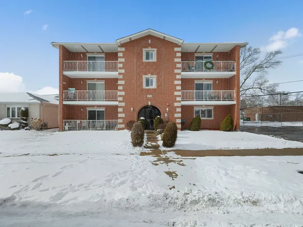 9700 McVicker Ave APT 2N, Oak Lawn, IL 60453