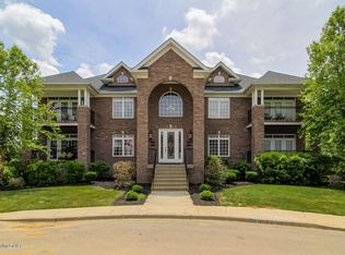 15324 Royal Troon Ave #4, Louisville, KY 40245