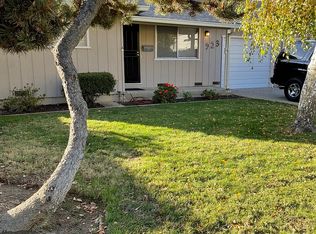923 Parkview Ave, Lodi, CA 95242