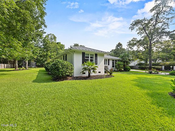 5th image of 123 Laurel Drive