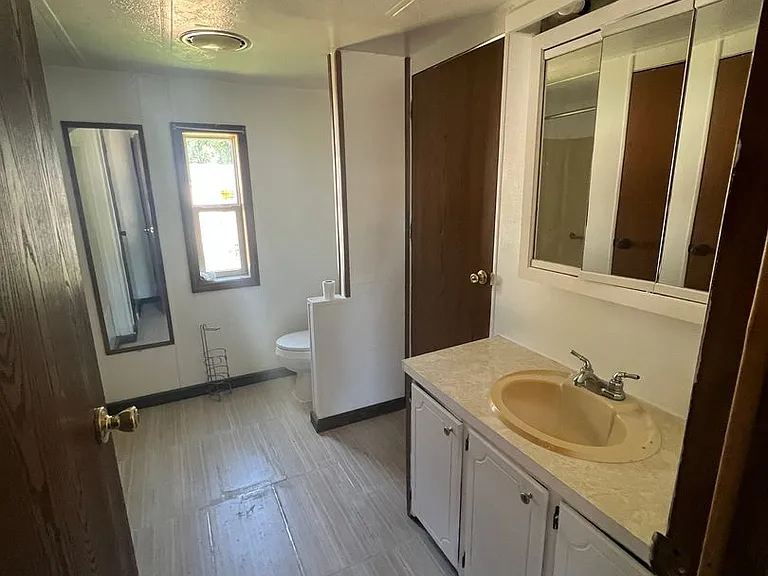 5420 4th Ave #A — Photo 11