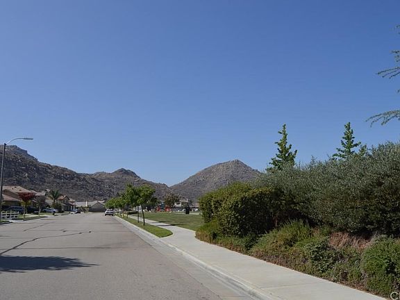 3rd image of 1406 Cinnabar Ave