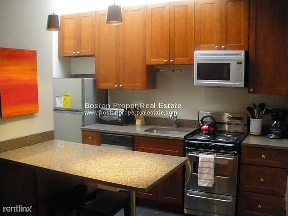 17 Garrison St. #8 Boston - Back Bay Unit Photo 1