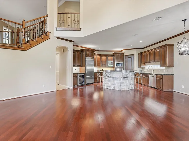 79 Melrose Dr — Photo 10
