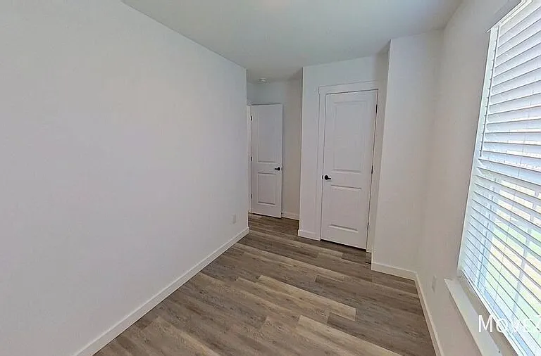 275 Vanderbilt Rd — Photo 30