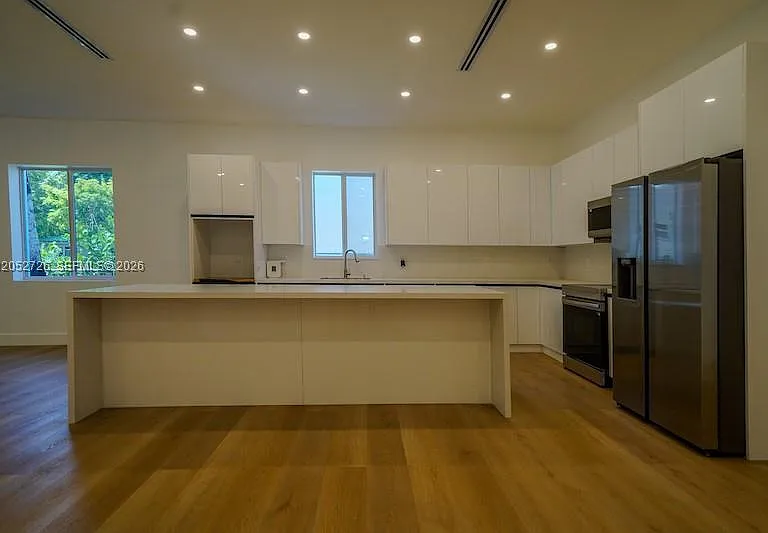 112 NW 24th Ct — Photo 14