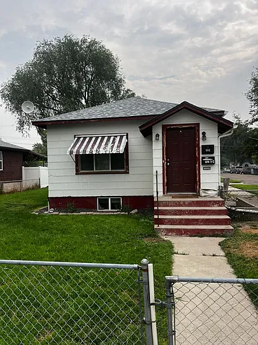 604 N 10th Ave Photo 1