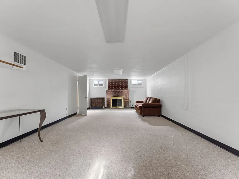 5937 N Denver Ave — Photo 8