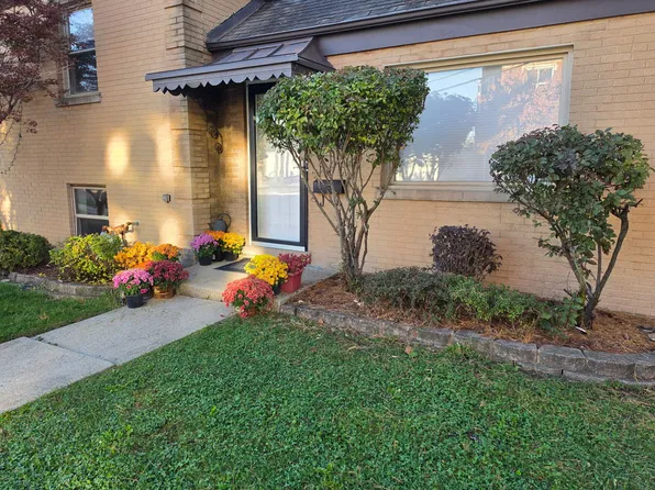 3519 Maple Ave #0, Brookfield, IL 60513