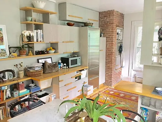 Rented by New York Manhattan Real Estate Incorporated | media 58