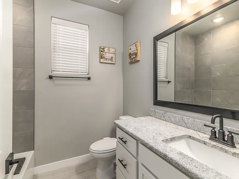 6262 Recoleta Rd — Photo 2