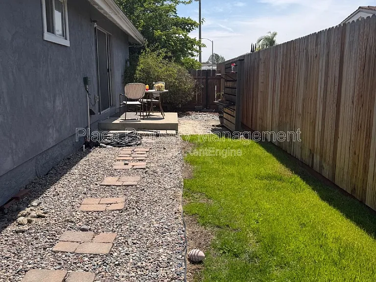 9346 Whispering Leaves Ln — Photo 9