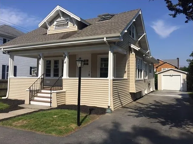 4 Rowland Rd