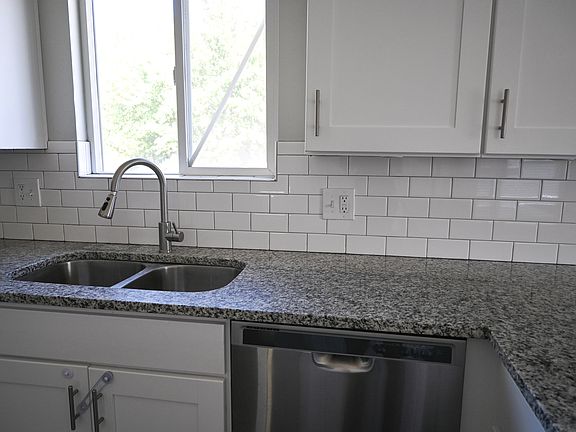 5th image of 2150 N 600 W