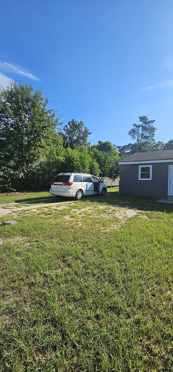 Building Photo - 4976 Bradley Pl