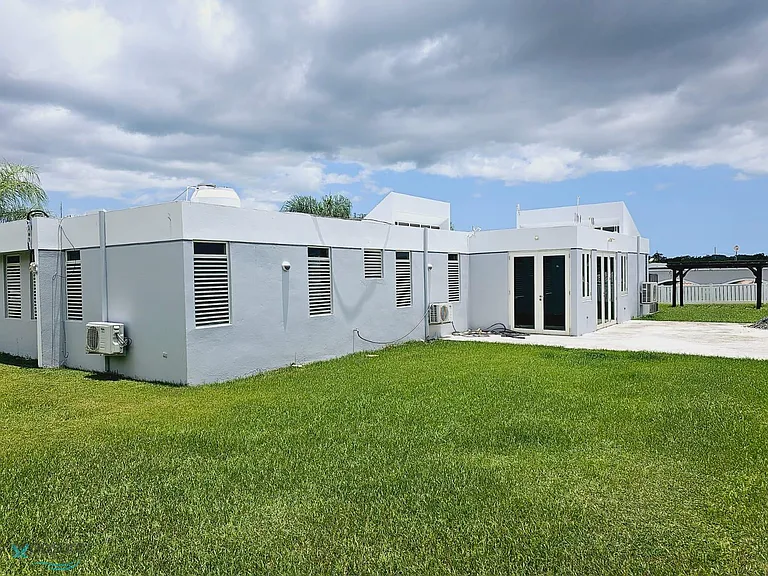 623 F10 — Photo 4