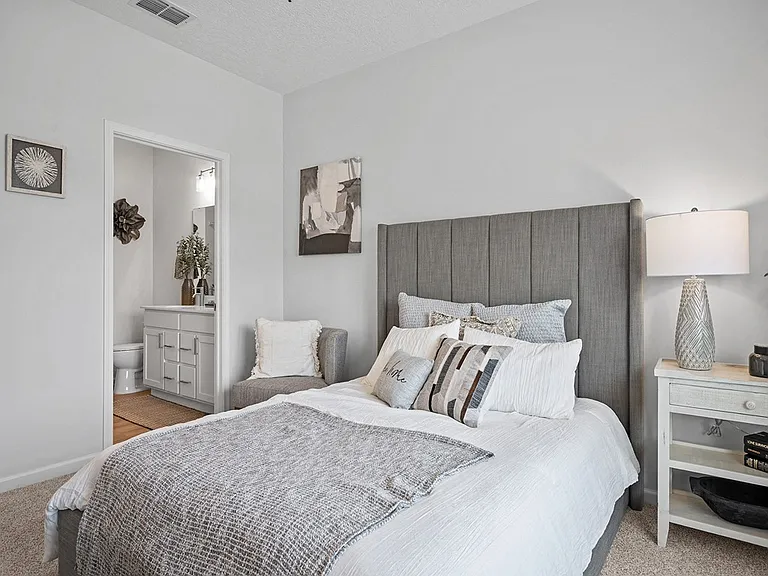 The Villas at Maplewood — Photo 8