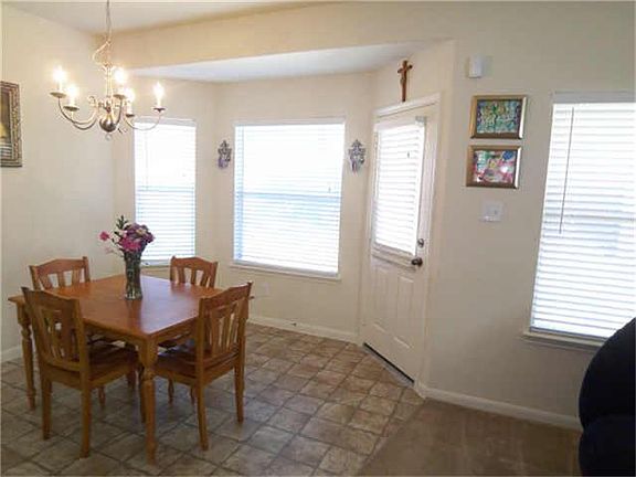 Wonderful Breakfast Room with wall of Windows!