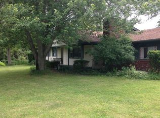 9491 Silver Lake Rd, Linden, MI 48451