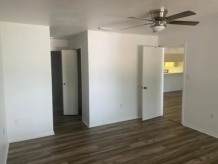 317 La Paloma Ln — Photo 6