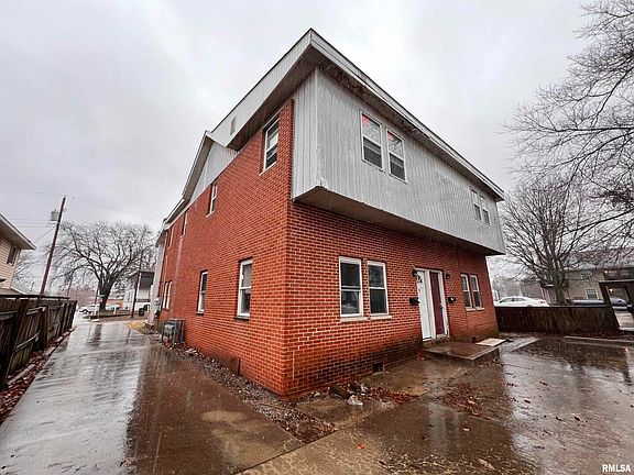 4th image of 308 W College St