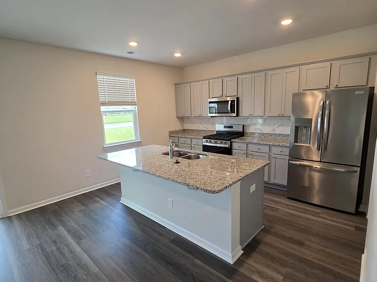 239 Londonshire Dr — Photo 9