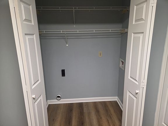 3rd image of 35 Ember Way