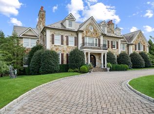 7 Brook View Ln, Rye, NY 10580